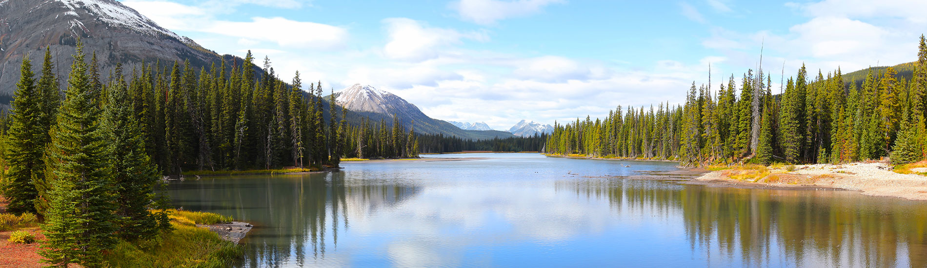 Superbe lac des rocheuses à découvrir lors de votre séjour linguistique au Canada