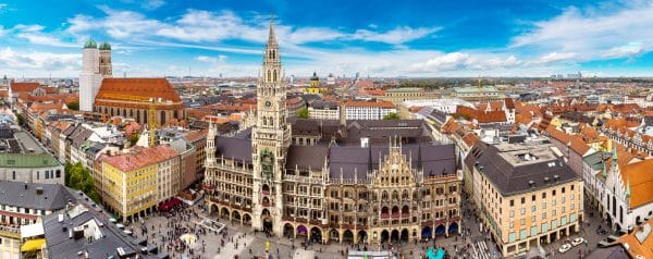 Vue aérienne sur la mairie de Marienplatz place du centre de Munich