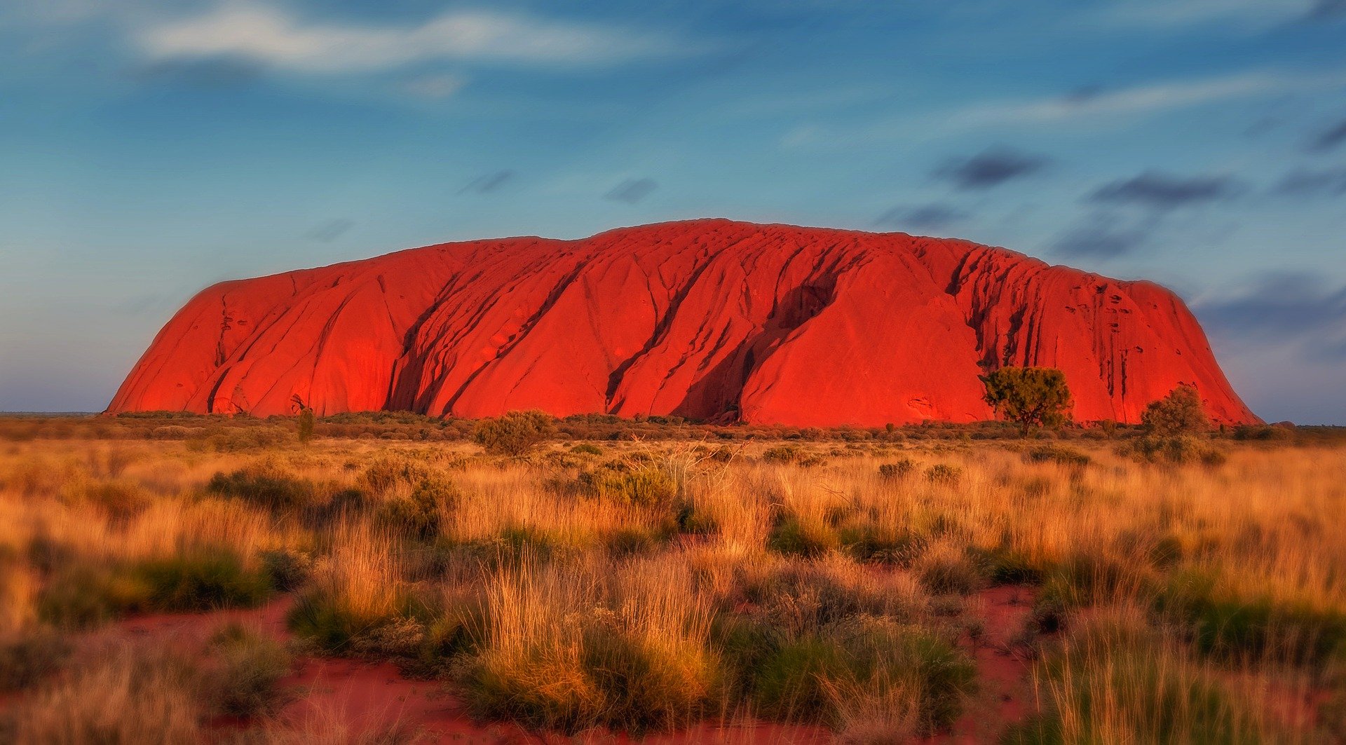 Uluru au coucher du soleil, à découvrir lors de votre séjour linguistique en Australie