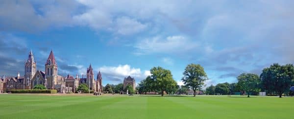 Vue aérienne de l'école Charterhouse School en Angleterre