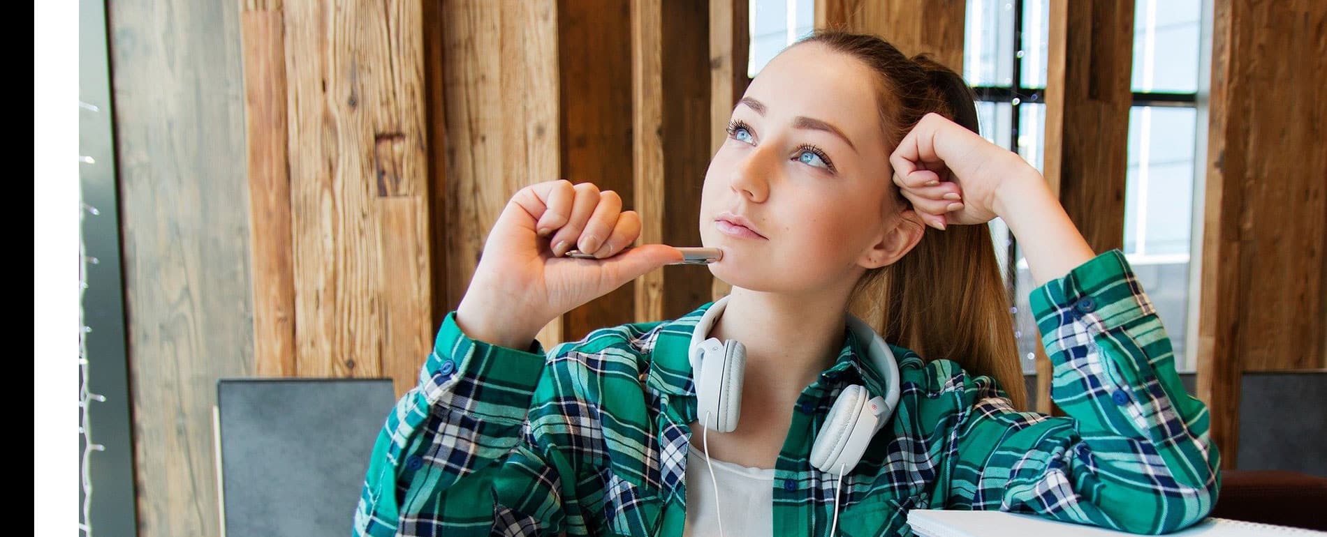 Astuces pour maintenir votre niveau d’anglais toute l’année Maintenir son niveau d'anglais tout au long de l'année nécessite une pratique régulière, voire quotidienne, et diversifiée. 
Voici quelques conseils et astuces pour vous y aider.
